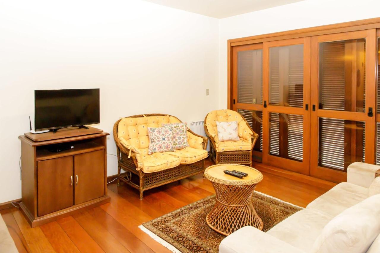 Apartamento Amplo E Aconchegante Na Av Das Hortencias No Centro De Gramado Exteriör bild