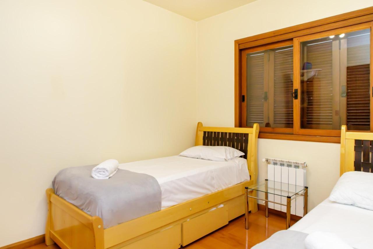 Apartamento Amplo E Aconchegante Na Av Das Hortencias No Centro De Gramado Exteriör bild