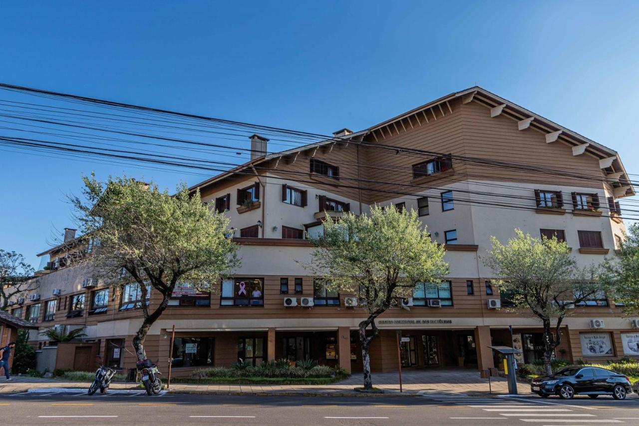Apartamento Amplo E Aconchegante Na Av Das Hortencias No Centro De Gramado Exteriör bild